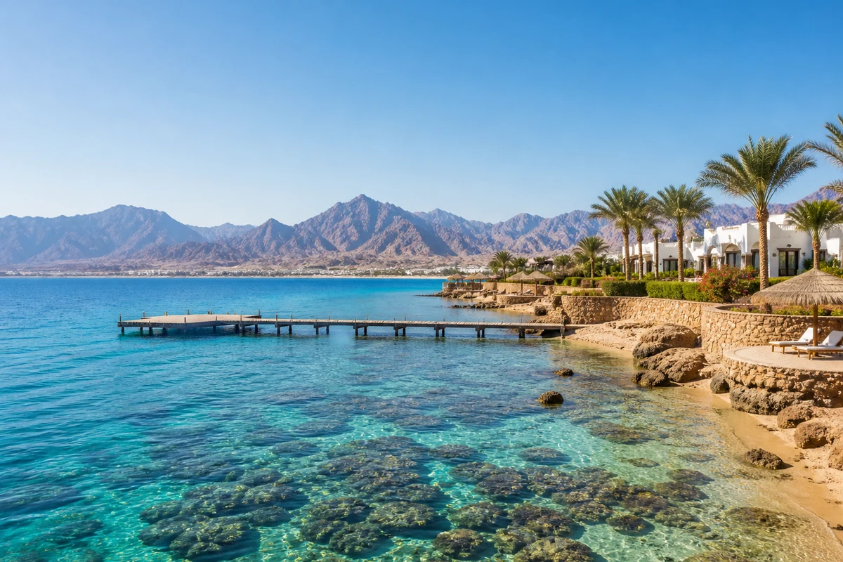 Красное море и курортная бухта Шарм-эль-Шейха